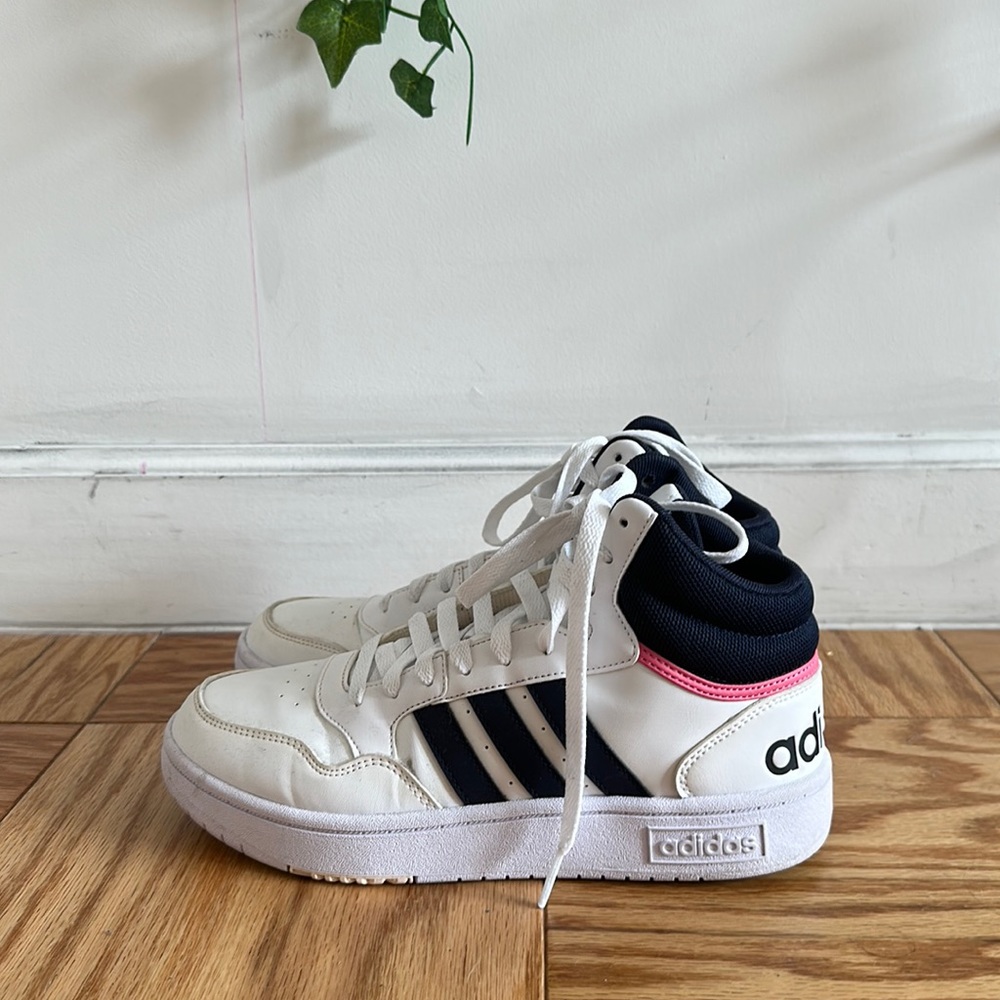 🤍WOMEN'S ADIDAS HOOPS 3.0 MID SNEAKERS